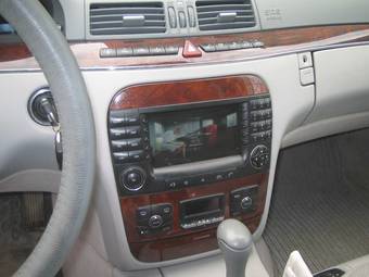 2004 Mercedes-Benz S-Class Images