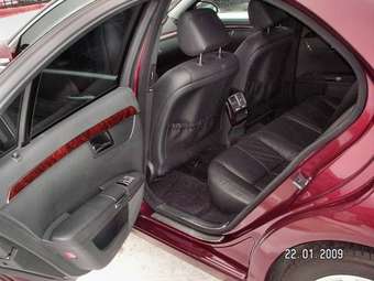 2005 Mercedes-Benz S-Class Pictures