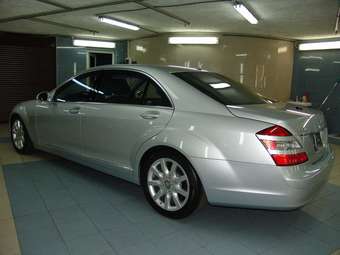 2005 Mercedes-Benz S-Class Photos