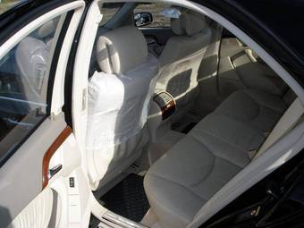 2005 Mercedes-Benz S-Class Photos