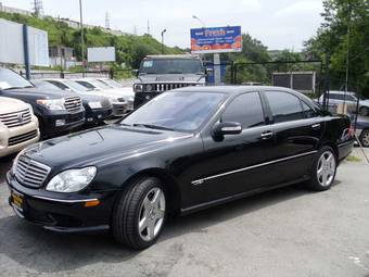 2005 Mercedes-Benz S-Class Pictures
