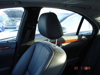 2005 Mercedes-Benz S-Class Pictures