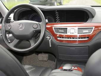 2005 Mercedes-Benz S-Class Wallpapers
