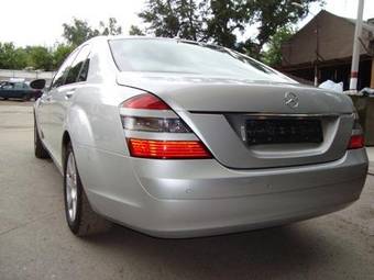 2005 Mercedes-Benz S-Class Photos