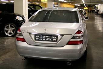 2006 Mercedes-Benz S-Class Photos