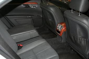 2006 Mercedes-Benz S-Class Pictures