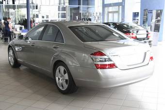 2007 Mercedes-Benz S-Class Pictures