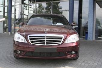2007 Mercedes-Benz S-Class Pictures
