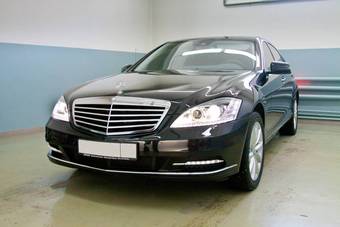 2010 Mercedes-Benz S-Class Pics