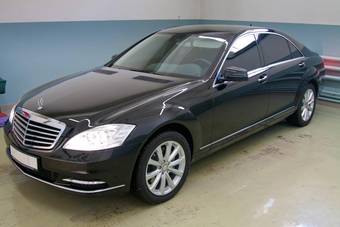 2010 Mercedes-Benz S-Class Photos