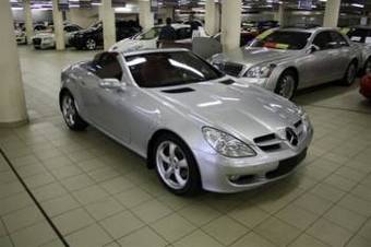 2004 Mercedes-Benz SL