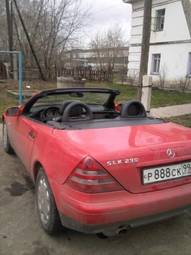 2000 Mercedes-Benz SLK-Class Pictures
