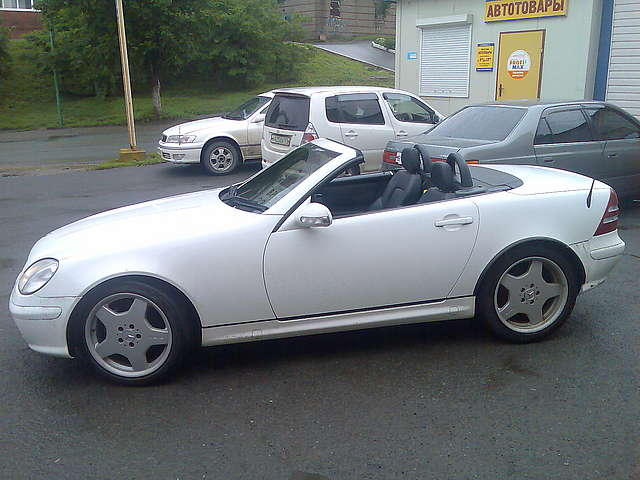 2002 Mercedes-Benz SLK-Class