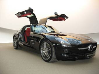 2010 Mercedes-Benz SLS AMG Photos