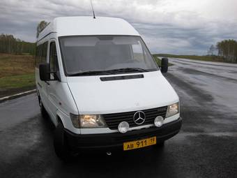 Мерседес 2.9 дизель. Mercedes Sprinter 1999. Мерседес-Бенц Спринтер 1995-1999. Мерседес Спринтер 1999 грузовой. Мерседес Бенц Спринтер 1999 год.