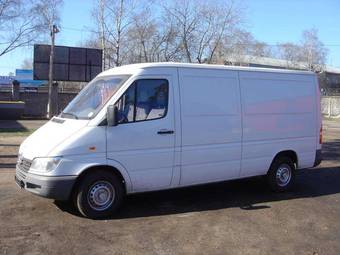 2000 Mercedes-Benz Sprinter Pics