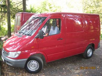 2000 Mercedes-Benz Sprinter Pictures