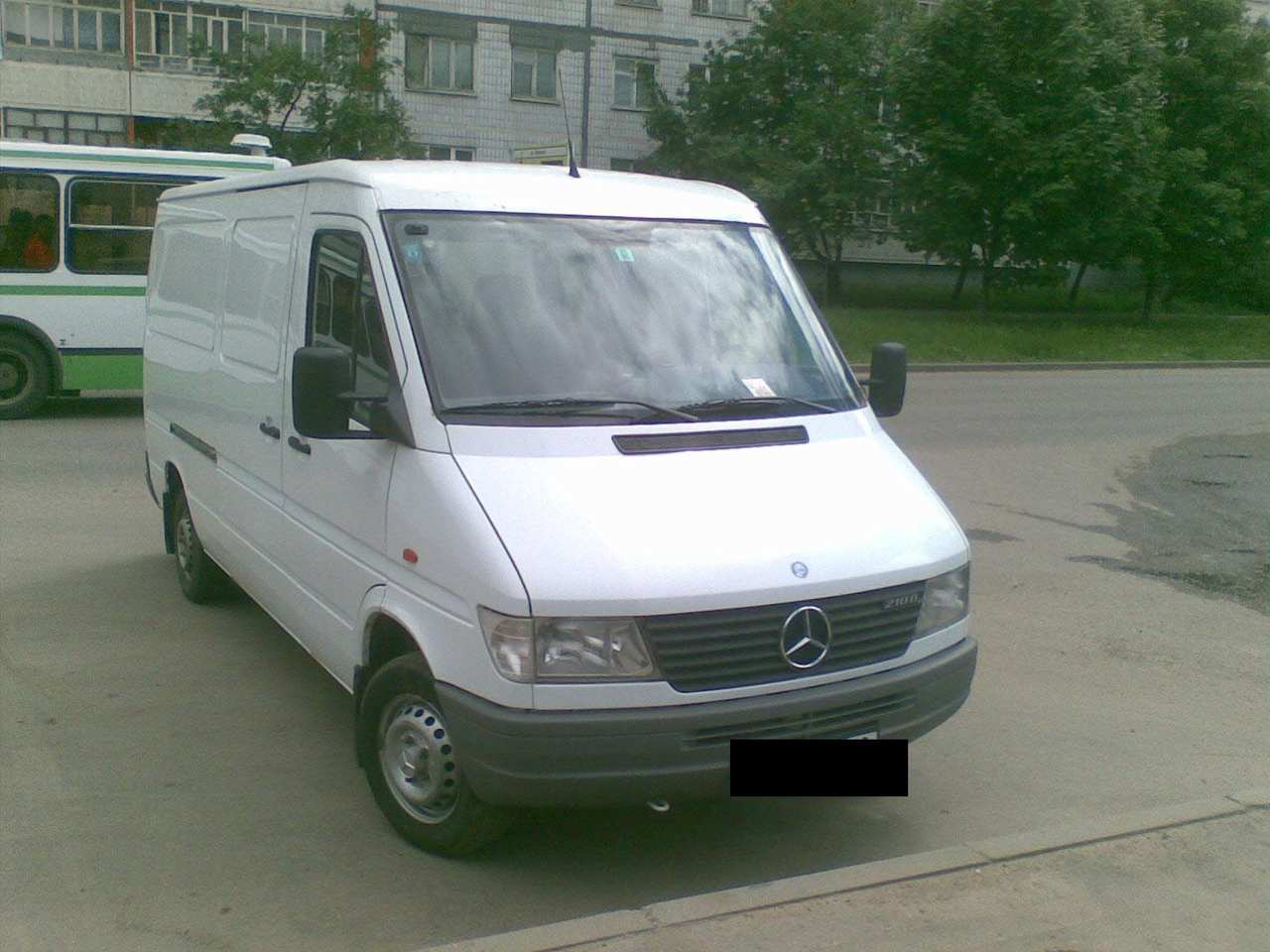 mercedes benz sprinter 2000 model