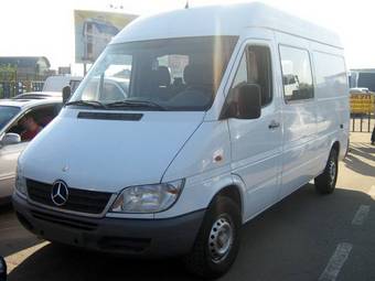 2000 Mercedes-Benz Sprinter Pictures