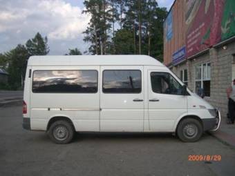 2000 Mercedes-Benz Sprinter Pictures