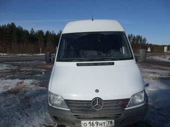 2001 Mercedes-Benz Sprinter Pictures