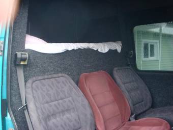 2001 Mercedes-Benz Sprinter Pictures
