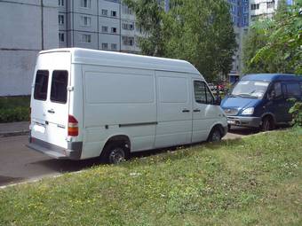 2001 Mercedes-Benz Sprinter Photos