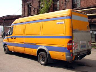 2001 Mercedes-Benz Sprinter Images