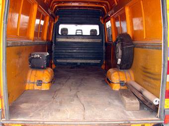 2001 Mercedes-Benz Sprinter Pics