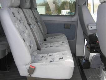 2002 Mercedes-Benz Sprinter Photos