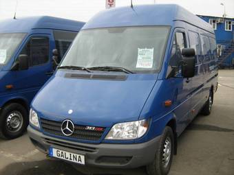 2003 Mercedes-Benz Sprinter Photos