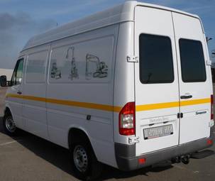 2004 Mercedes-Benz Sprinter Wallpapers