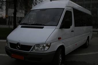 2005 Mercedes-Benz Sprinter Pictures