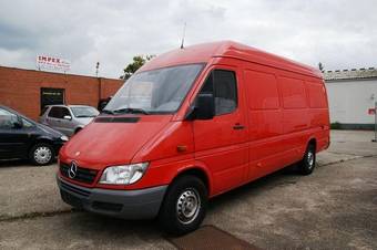 2005 Mercedes-Benz Sprinter Pictures