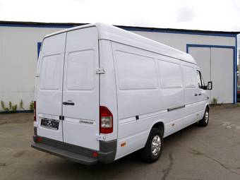 2006 Mercedes-Benz Sprinter Pictures