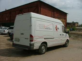 2006 Mercedes-Benz Sprinter Pictures