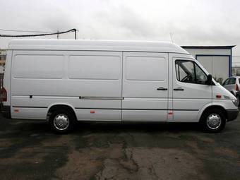 2006 Mercedes-Benz Sprinter Pictures