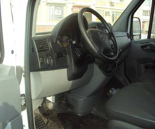 2008 Mercedes-Benz Sprinter Photos