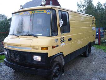 1982 Mercedes-Benz V-Class Pictures
