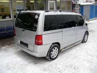 2002 Mercedes-Benz V-Class Pictures