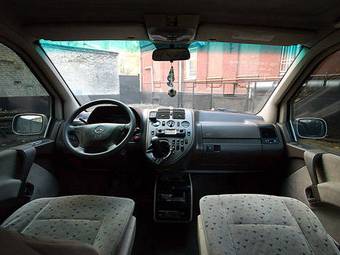 2002 Mercedes-Benz V-Class Pictures