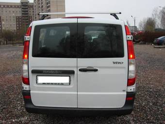 2003 Mercedes-Benz Viano Photos