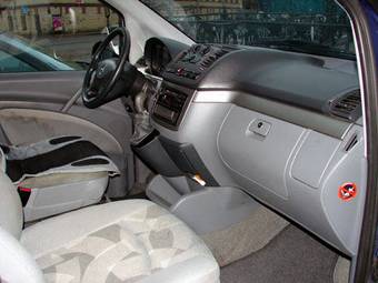 2003 Mercedes-Benz Viano Photos