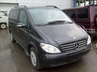 2004 Mercedes-Benz Viano Photos