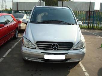 2004 Mercedes-Benz Viano Photos