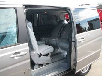 2008 Mercedes-Benz Viano Pictures