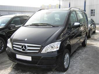 2011 Mercedes-Benz Viano Photos