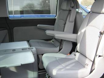 2011 Mercedes-Benz Viano Pictures