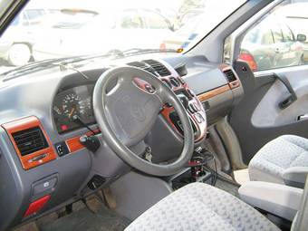 1998 Mercedes-Benz Vito Pictures