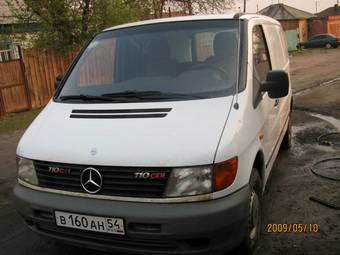 2000 Mercedes-Benz Vito Pictures